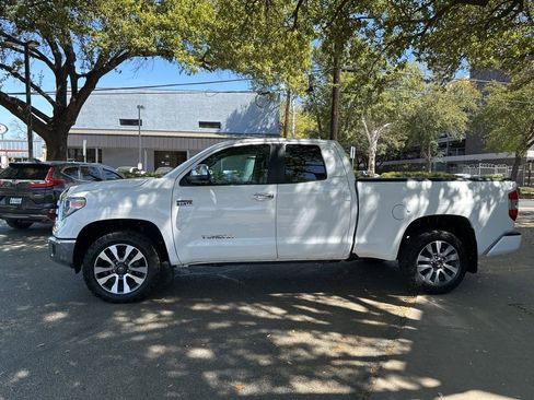 Used 2021 Toyota Tundra Limited w/ Limited Premium Package image 4