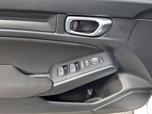 Used 2023 Honda Civic LX image 12