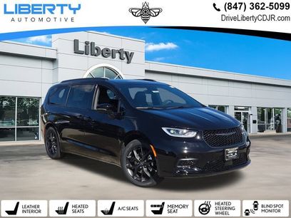 New 2026 Chrysler Pacifica Limited