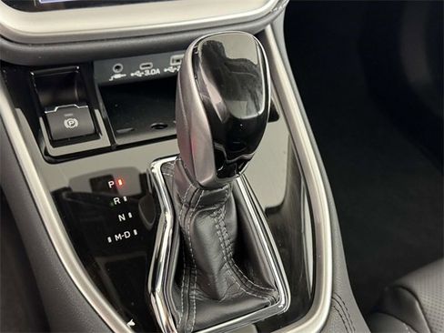 Used 2025 Subaru Outback Limited image 29