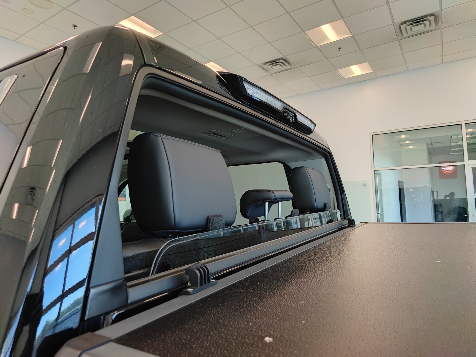 Used 2023 Toyota Tundra Limited AWD/4WD image 9