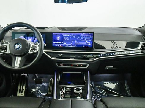 Certified 2024 BMW X5 xDrive50e w/ Executive Package AWD/4WD image 15