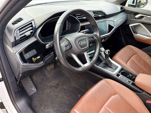 Used 2021 Audi Q3 2.0T Premium image 10