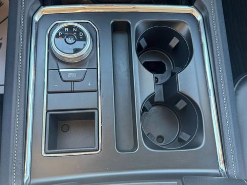 Certified 2024 Ford Expedition Max XLT image 27