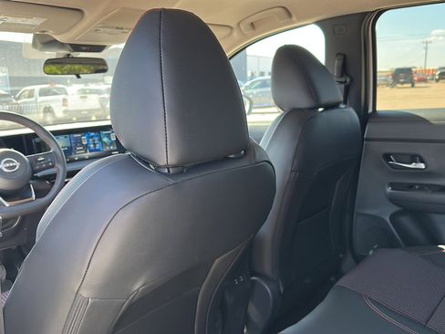 New 2026 Nissan Kicks SR image 14