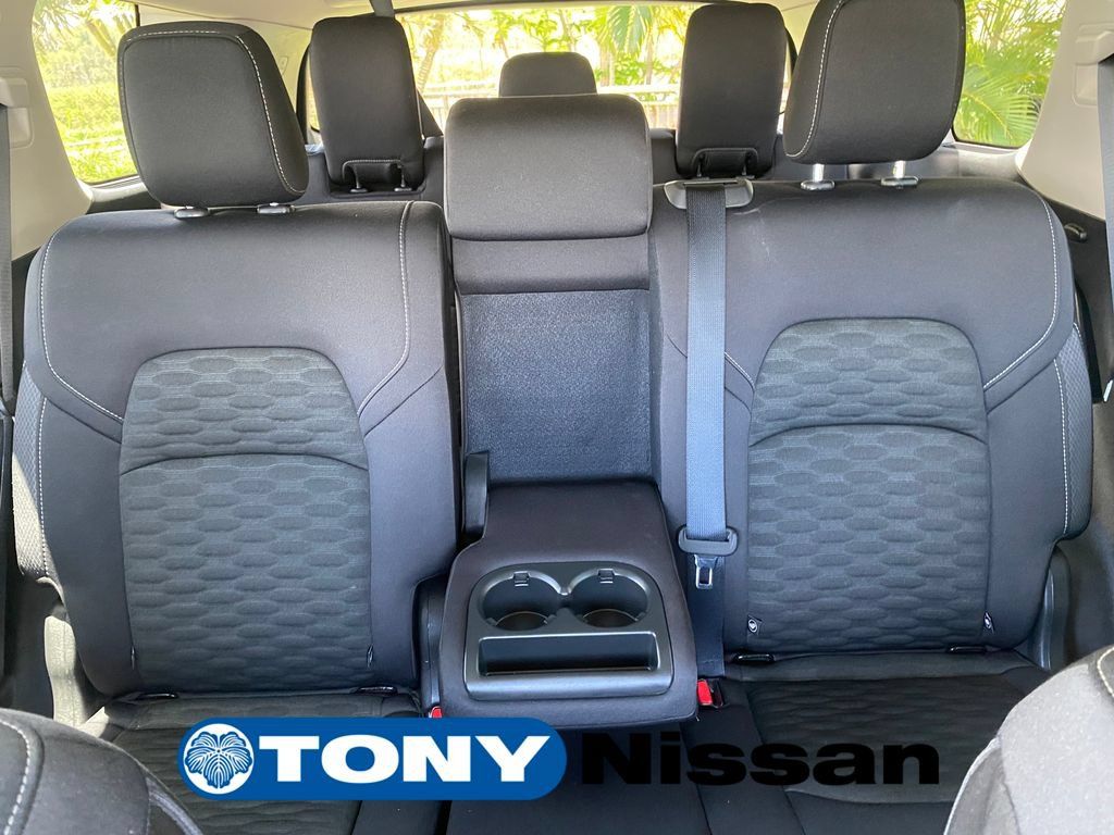 Used 2024 Nissan Pathfinder SV FWD image 28