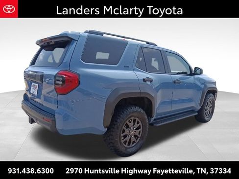 Used 2025 Toyota 4Runner SR5 AWD/4WD image 3