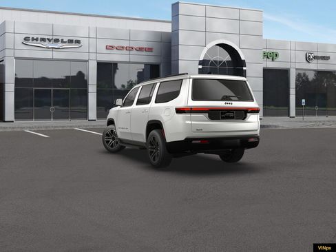 New 2026 Jeep Grand Wagoneer 4WD image 5