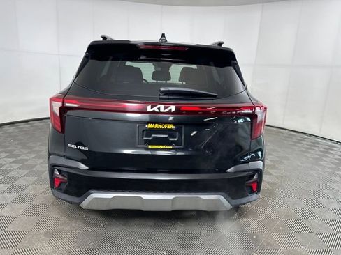 Used 2025 Kia Seltos S image 4