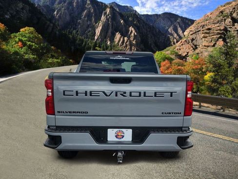 Used 2025 Chevrolet Silverado 1500 Custom w/ LPO, Dark Essentials Package AWD/4WD image 4