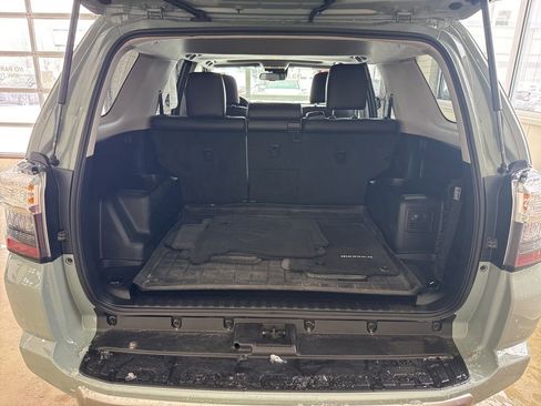 Used 2023 Toyota 4Runner TRD Off-Road Premium image 16