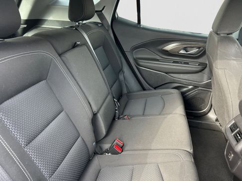 Used 2024 GMC Terrain SLE image 18