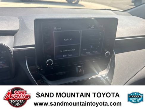 Used 2022 Toyota Corolla LE FWD image 23