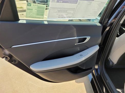 New 2025 Hyundai Sonata SEL image 16