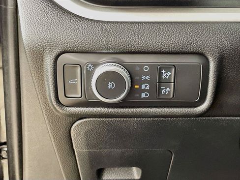 Used 2021 Ford Explorer XLT w/ Equipment Group 202A AWD/4WD image 14