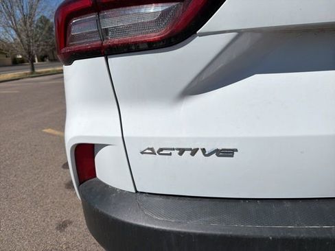 Used 2025 Ford Escape Active image 13