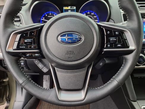 Used 2019 Subaru Outback 3.6R Touring image 11