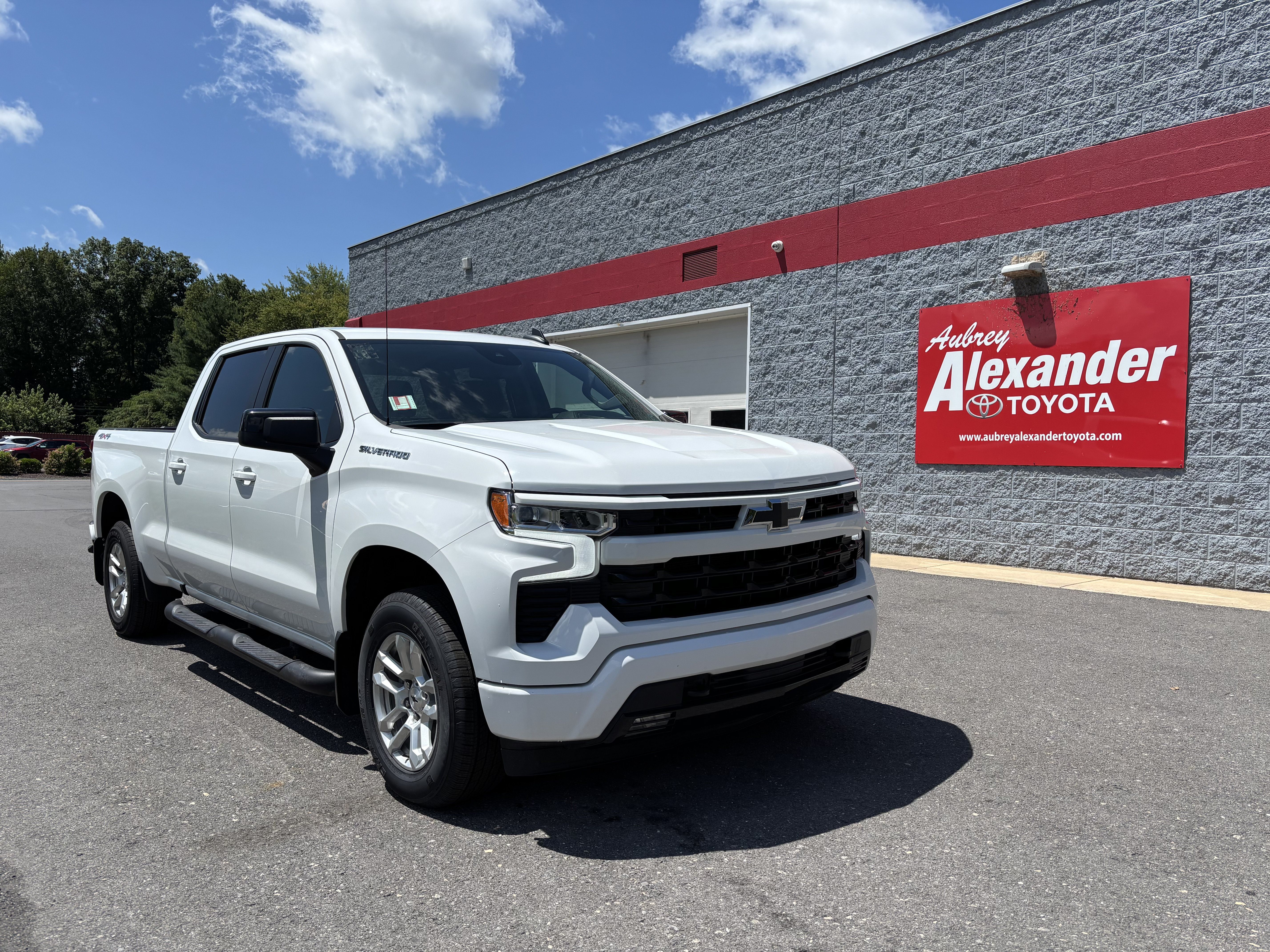 Used 2024 Chevrolet Silverado 1500 RST w/ Protection Package AWD/4WD image 1