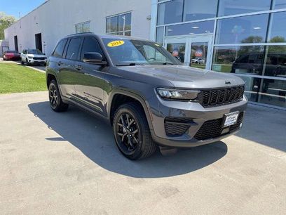 Used 2024 Jeep Grand Cherokee Altitude