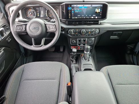 Used 2026 Jeep Wrangler Unlimited Sport AWD/4WD image 16