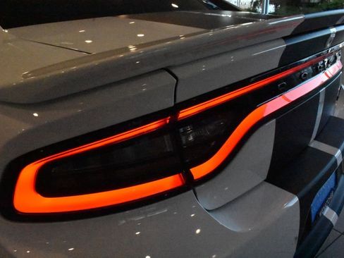 Used 2022 Dodge Charger SRT Hellcat w/ Harman/Kardon Audio Group RWD image 20