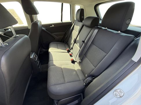 Used 2017 Volkswagen Tiguan S AWD/4WD image 16