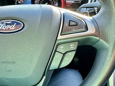 Used 2019 Ford Fusion SE FWD image 23
