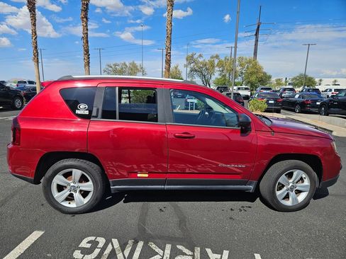 Used 2016 Jeep Compass Sport w/ Power Value Group FWD image 4