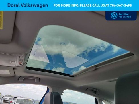 Used 2023 Volkswagen Jetta SE w/ Panoramic Sunroof Package FWD image 23