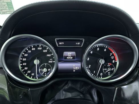 Used 2015 Mercedes-Benz GL 550 4MATIC image 19