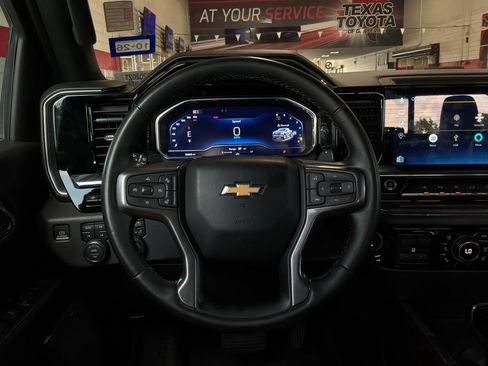 Used 2024 Chevrolet Silverado 1500 High Country w/ High Country Premium Package AWD/4WD image 47