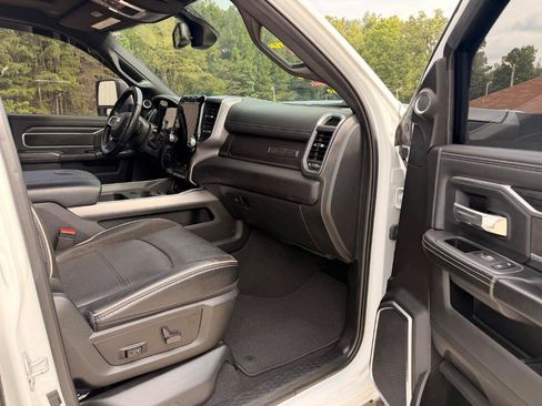 Used 2023 RAM 3500 Laramie AWD/4WD image 24