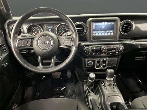 Used 2022 Jeep Wrangler Unlimited Sport image 5