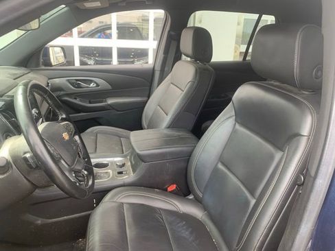 Used 2023 Chevrolet Traverse LT AWD/4WD image 9