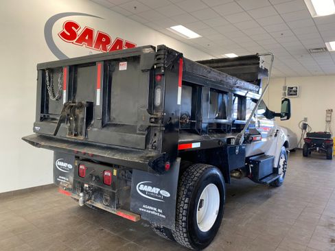 Used 2019 Ford F650 2WD Regular Cab Super Duty image 7