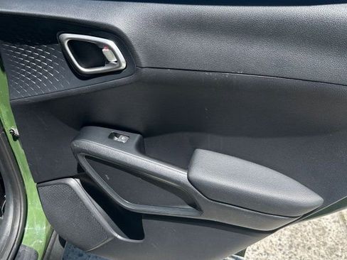 Used 2020 Kia Soul EX FWD image 30