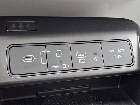 Certified 2024 Hyundai Kona Limited AWD/4WD image 25
