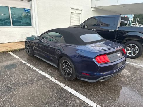 Used 2018 Ford Mustang Premium w/ Equipment Group 201A RWD image 4