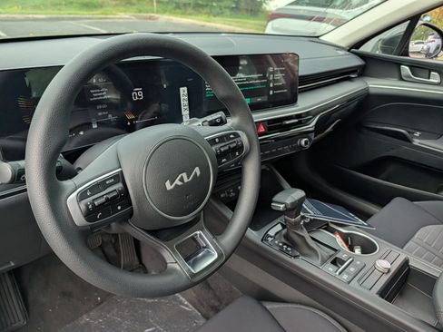 New 2026 Kia K5 LXS FWD image 28