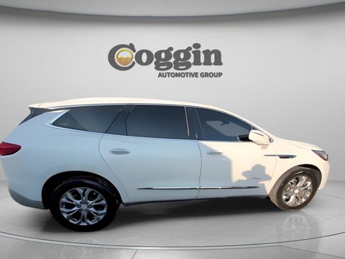 Used 2018 Buick Enclave Avenir w/ Avenir Technology Package image 12