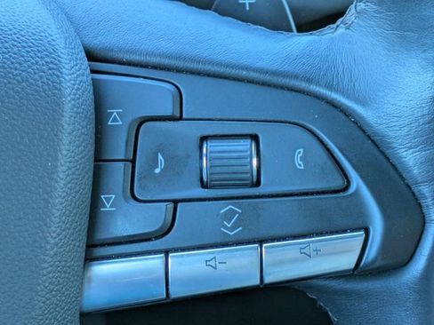 Used 2024 Cadillac XT4 Premium Luxury FWD image 28