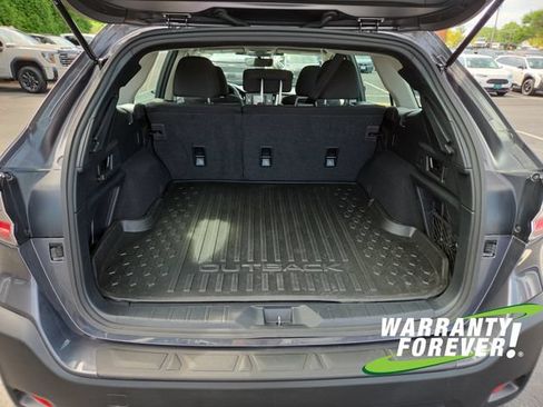 Used 2025 Subaru Outback Onyx Edition AWD/4WD image 17