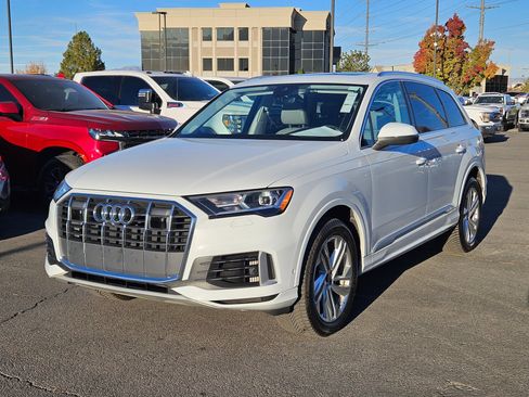 Used 2022 Audi Q7 Premium Plus image 11