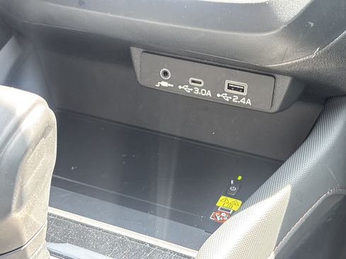 Used 2025 Subaru Forester Sport AWD/4WD image 12