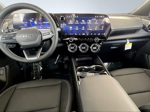 New 2025 Chevrolet Blazer EV LT image 5