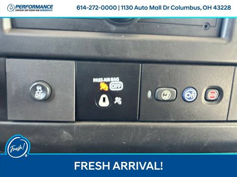 Used 2018 Chevrolet Express 2500 Extended RWD image 21