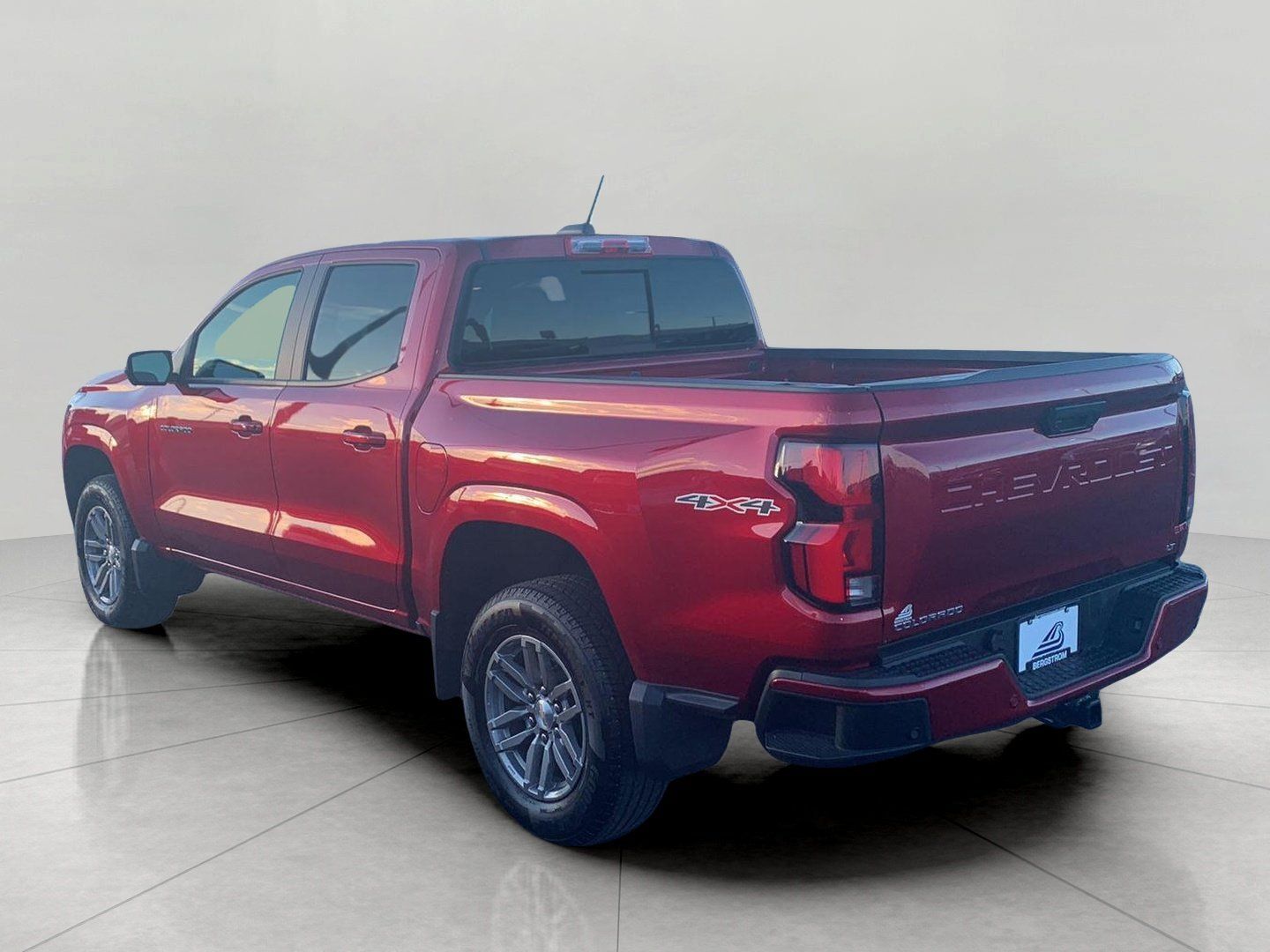 Used 2024 Chevrolet Colorado LT w/ LT Convenience Package III AWD/4WD image 5