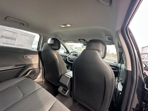 New 2025 Kia K4 LX image 16