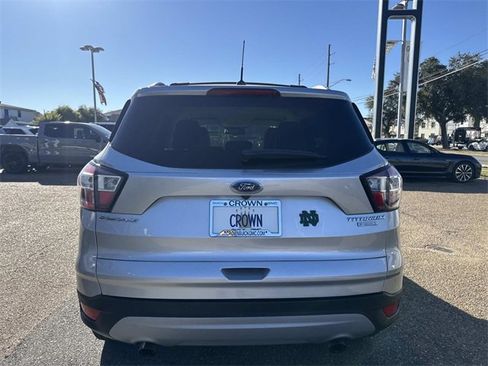 Used 2017 Ford Escape Titanium image 8