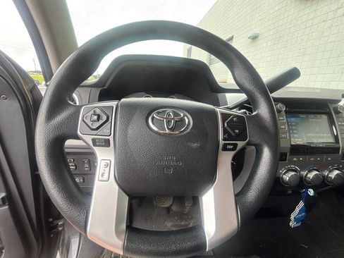Used 2016 Toyota Tundra SR5 RWD image 18